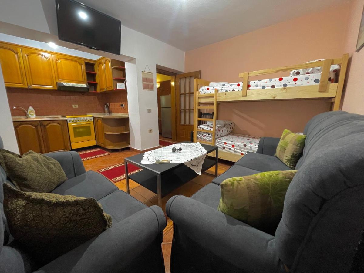 Main Square Tirana Apartment Exterior foto